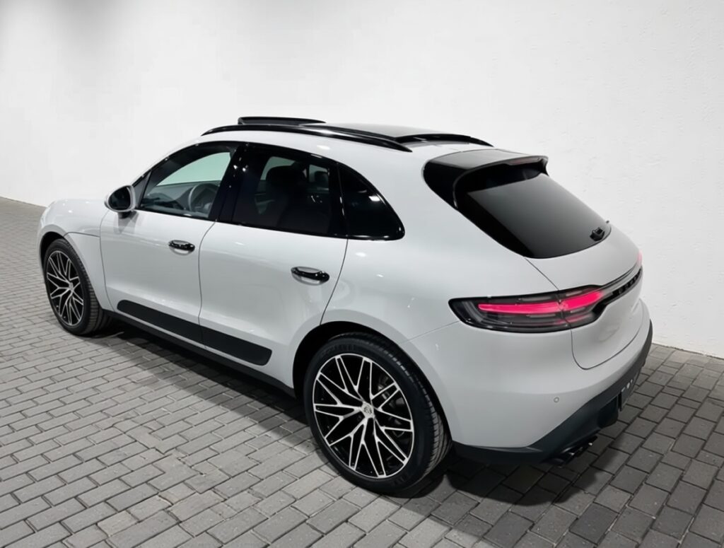 2023 Porsche Macan S